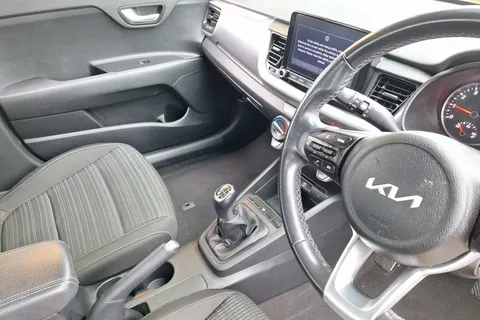 WJ71BYP Kia Stonic 1.0T GDi 99 2 5dr Thumbnail #13