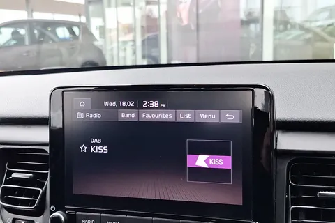 WJ71BYP Kia Stonic 1.0T GDi 99 2 5dr Thumbnail #38