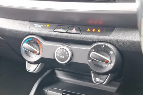 WJ71BYP Kia Stonic 1.0T GDi 99 2 5dr Thumbnail #40