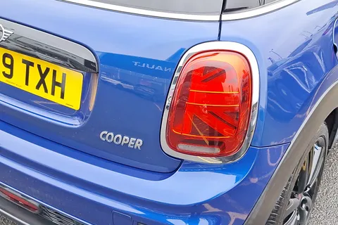 DV19TXH Mini Hatchback 1.5 Cooper Sport II 3dr Thumbnail #18