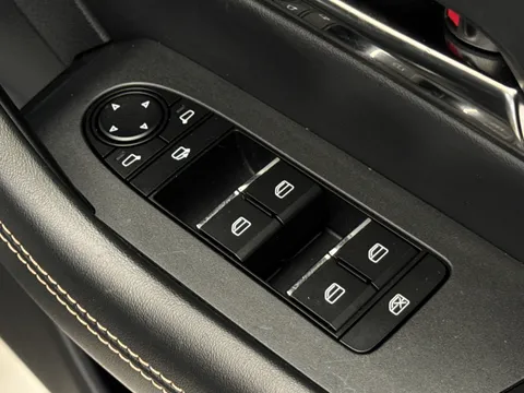 DU75RBX Mazda Cx-60 2.5 PHEV Homura 5dr Auto Thumbnail #23