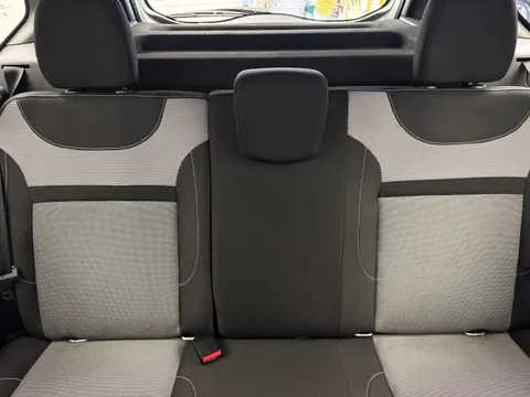 15 of 32 for Dacia Duster 1.2 TCe 125 Prestige 5dr