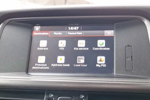 LJ18UUT Kia Optima 1.7 CRDi ISG 2 5dr Thumbnail #36