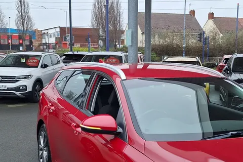 LJ18UUT Kia Optima 1.7 CRDi ISG 2 5dr Thumbnail #25