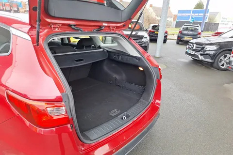 LJ18UUT Kia Optima 1.7 CRDi ISG 2 5dr Thumbnail #19