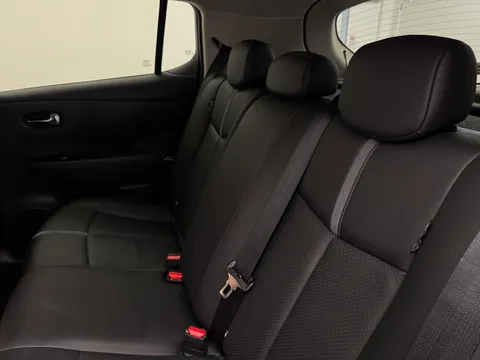 NL22WXJ Nissan LEAF 160kW e+ Tekna 59kWh 5dr Auto Thumbnail #13