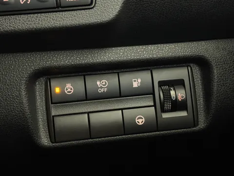 NL22WXJ Nissan LEAF 160kW e+ Tekna 59kWh 5dr Auto Thumbnail #31