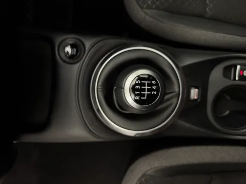 OE74VJK Nissan Juke 1.0 DiG-T N-Connecta 5dr Thumbnail #16