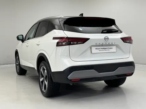 PK23XAR Nissan Qashqai 1.3 DiG-T MH N-Connecta [Glass Roof] 5dr Thumbnail #9