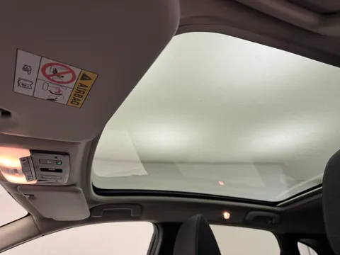 PK23XAR Nissan Qashqai 1.3 DiG-T MH N-Connecta [Glass Roof] 5dr Thumbnail #15