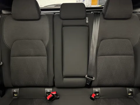 PK23XAR Nissan Qashqai 1.3 DiG-T MH N-Connecta [Glass Roof] 5dr Thumbnail #17