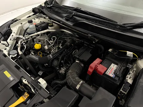 PK23XAR Nissan Qashqai 1.3 DiG-T MH N-Connecta [Glass Roof] 5dr Thumbnail #29