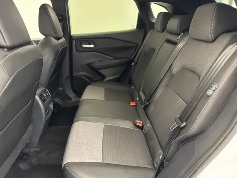 DT74UBO Nissan Qashqai 1.5 E-Power N-Connecta 5dr Auto Thumbnail #14