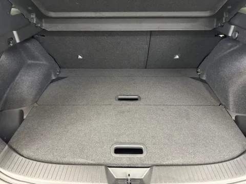 DT74UBJ Nissan Qashqai 1.5 E-Power N-Connecta 5dr Auto Thumbnail #11