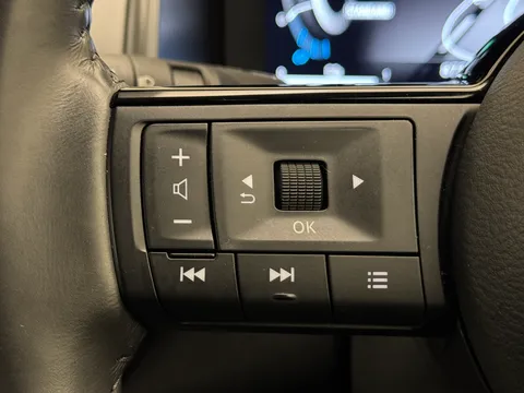 DT74UBJ Nissan Qashqai 1.5 E-Power N-Connecta 5dr Auto Thumbnail #21