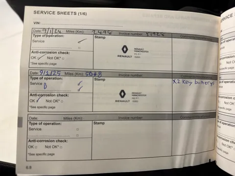 17 of 35 for Renault ARKANA 1.6 E-Tech full hybrid 145 Engineered 5dr Auto