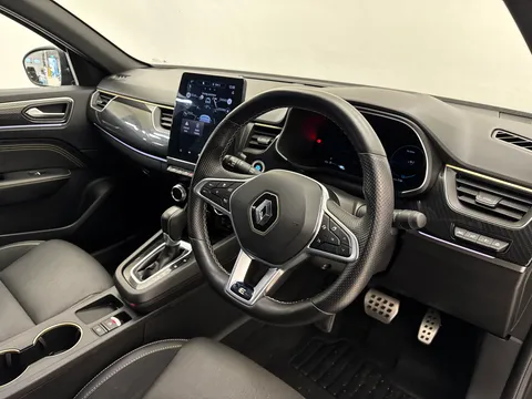 21 of 35 for Renault ARKANA 1.6 E-Tech full hybrid 145 Engineered 5dr Auto