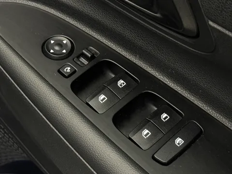 NY24DHD Hyundai Bayon 1.0 TGDi 48V MHEV SE Connect 5dr DCT Thumbnail #11