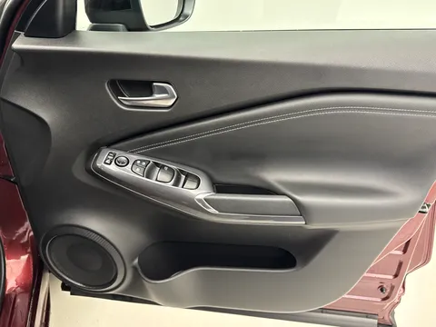 DY23SYT Nissan Juke 1.0 DiG-T 114 N-Connecta 5dr Thumbnail #18