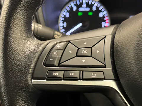 DY23SYT Nissan Juke 1.0 DiG-T 114 N-Connecta 5dr Thumbnail #21