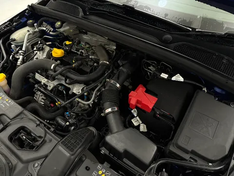 27 of 31 for Renault Clio 1.0 TCe 100 RS Line 5dr