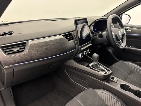 CF73HWD Renault ARKANA 1.6 E-Tech FHEV 145 Esprit Alpine 5dr Auto Thumbnail #27