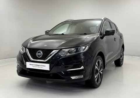 YC69WEF Nissan Qashqai 1.3 DiG-T N-Connecta 5dr Thumbnail #5