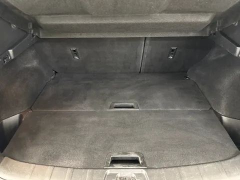 YC69WEF Nissan Qashqai 1.3 DiG-T N-Connecta 5dr Thumbnail #11