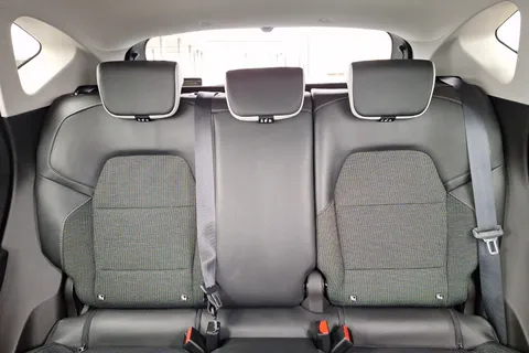 DN72VLT Renault Captur 1.6 E-Tech full hybrid 145 Techno 5dr Auto Thumbnail #11