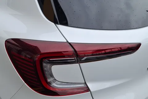 DN72VLT Renault Captur 1.6 E-Tech full hybrid 145 Techno 5dr Auto Thumbnail #17