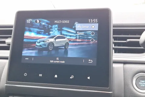 DN72VLT Renault Captur 1.6 E-Tech full hybrid 145 Techno 5dr Auto Thumbnail #38