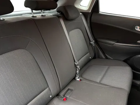 DN23HKE Hyundai Kona 1.6 GDi Hybrid Premium 5dr DCT Thumbnail #9