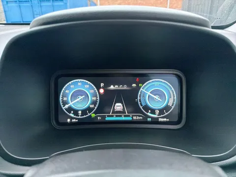 DN23HKE Hyundai Kona 1.6 GDi Hybrid Premium 5dr DCT Thumbnail #12