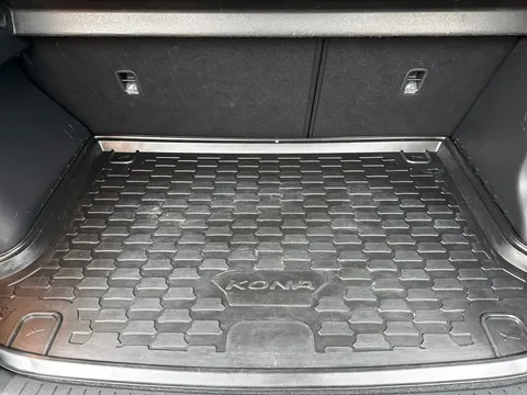 DN23HKE Hyundai Kona 1.6 GDi Hybrid Premium 5dr DCT Thumbnail #14