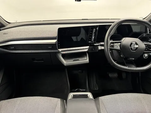 PL73ZVB Renault Megane E-Tech EV60 160kW Iconic 60kWh Optimum Charge 5dr Auto Thumbnail #11