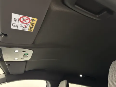 PL73ZVB Renault Megane E-Tech EV60 160kW Iconic 60kWh Optimum Charge 5dr Auto Thumbnail #14