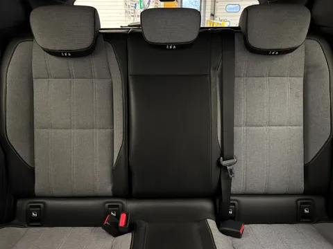 PL73ZVB Renault Megane E-Tech EV60 160kW Iconic 60kWh Optimum Charge 5dr Auto Thumbnail #15