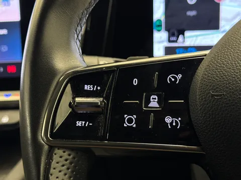 PL73ZVB Renault Megane E-Tech EV60 160kW Iconic 60kWh Optimum Charge 5dr Auto Thumbnail #19