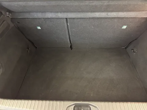 DL72BYB Renault Clio 1.6 E-TECH full hybrid 145 Techno 5dr Auto Thumbnail #9