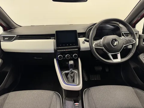 DL72BYB Renault Clio 1.6 E-TECH full hybrid 145 Techno 5dr Auto Thumbnail #11