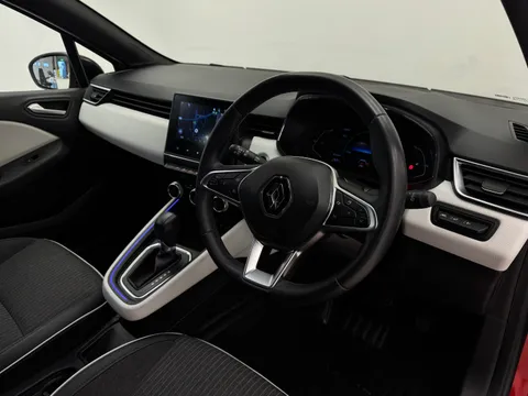 DL72BYB Renault Clio 1.6 E-TECH full hybrid 145 Techno 5dr Auto Thumbnail #20