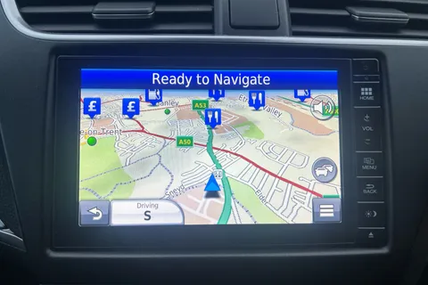 HX17VVK Honda Civic 1.8 i-VTEC SE Plus 5dr Auto [Nav] Thumbnail #25