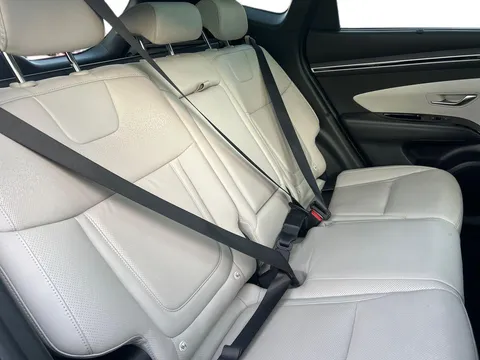 FD73EAW Hyundai Tucson 1.6 TGDi Plug-in Hybrid Ultimate 5dr 4WD Auto Thumbnail #14