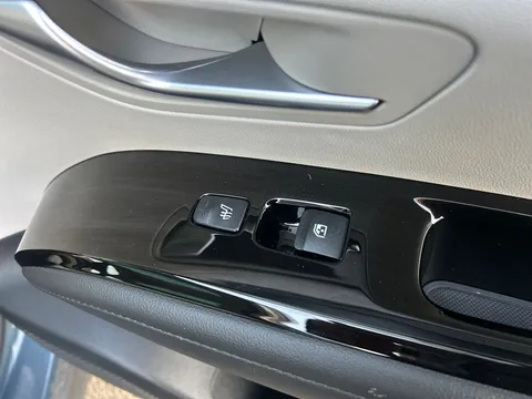 FD73EAW Hyundai Tucson 1.6 TGDi Plug-in Hybrid Ultimate 5dr 4WD Auto Thumbnail #24