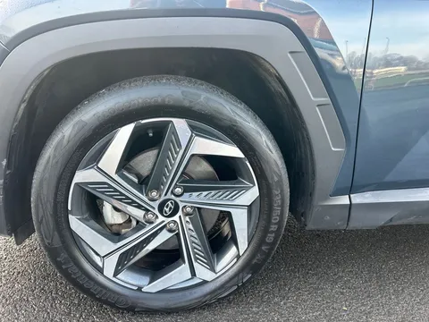 FD73EAW Hyundai Tucson 1.6 TGDi Plug-in Hybrid Ultimate 5dr 4WD Auto Thumbnail #32
