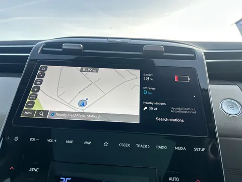 FD73EAW Hyundai Tucson 1.6 TGDi Plug-in Hybrid Ultimate 5dr 4WD Auto Thumbnail #37