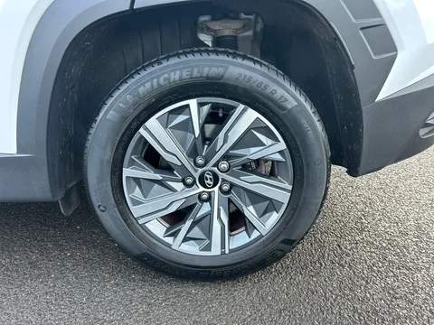 EO23VTJ Hyundai Tucson 1.6 TGDi Hybrid 230 SE Connect 5dr 2WD Auto Thumbnail #18