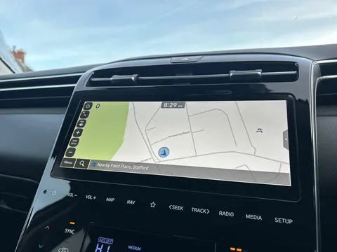 EO23VTJ Hyundai Tucson 1.6 TGDi Hybrid 230 SE Connect 5dr 2WD Auto Thumbnail #25