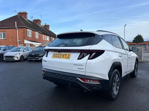 EO23VTJ Hyundai Tucson 1.6 TGDi Hybrid 230 SE Connect 5dr 2WD Auto Thumbnail #28