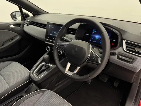 DT25XXA Renault Clio 1.6 E-TECH full hybrid 145 Techno 5dr Auto Thumbnail #13